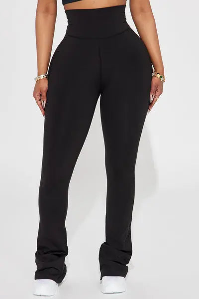 https://cdn.shopify.com/s/files/1/0293/9277/files/01-04-24_S2_19_M4892_Black_P_CZ_RL_12-36-58_27047_PXF.jpg?v=1749589106&with=400&height=600