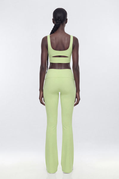 https://cdn.shopify.com/s/files/1/0293/9277/files/02-19-26_S3_PM_28_B125SP0502_Pistachio_JG_AA_19-35-56_42487-2_EH_ES_JA.jpg?v=1773761696&with=400&height=600