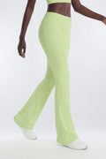 https://cdn.shopify.com/s/files/1/0293/9277/files/02-19-26_S3_PM_28_B125SP0502_Pistachio_JG_AA_19-35-56_42487-5_1__EH_ES_JA.jpg?v=1773761696&with=400&height=600