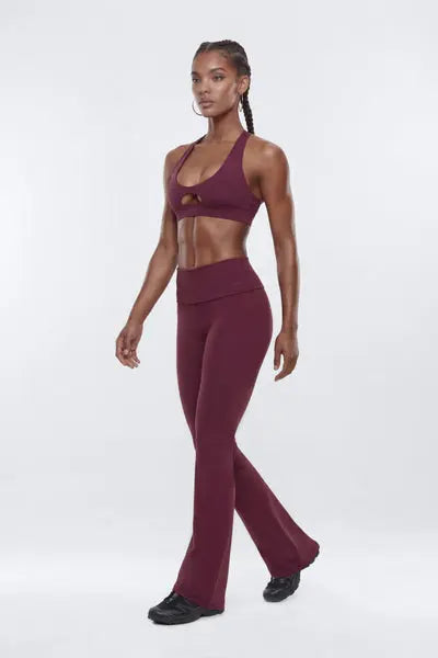 https://cdn.shopify.com/s/files/1/0293/9277/files/03-25-26_S9_PM_9_B12503SB0501_Merlot_JG_IM_17-42-12_34603-7_ES_ES_ES_SG_JA.jpg?v=1776121882&with=400&height=600