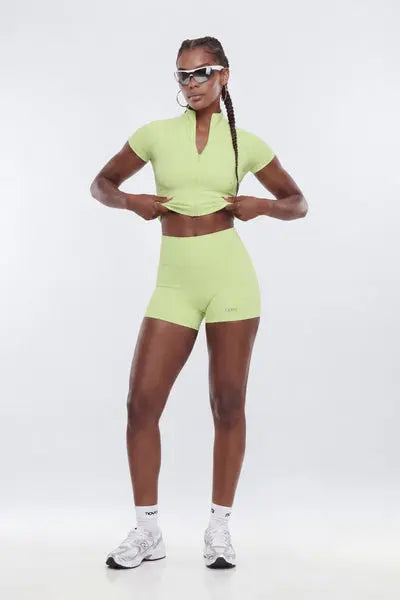https://cdn.shopify.com/s/files/1/0293/9277/files/04-23-26_S9_27_B12503SB1201_Pistachio_CXB_IM_11-07-29_39385-6_EH_ES_JA.jpg?v=1778513707&with=400&height=600