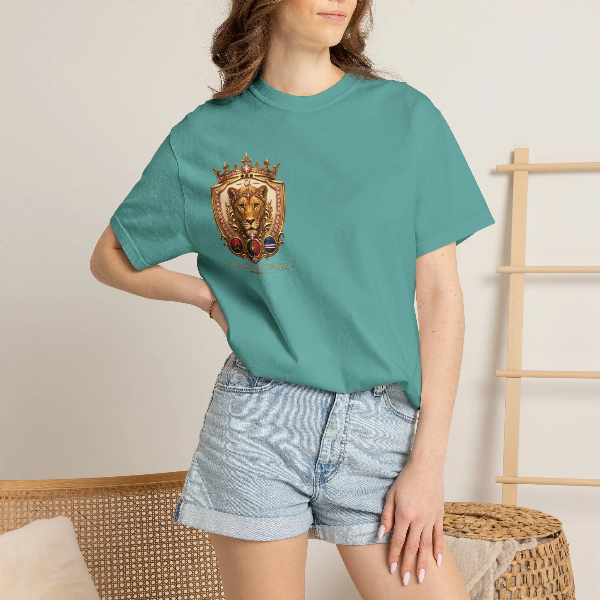 Lioness  T-shirt Printify