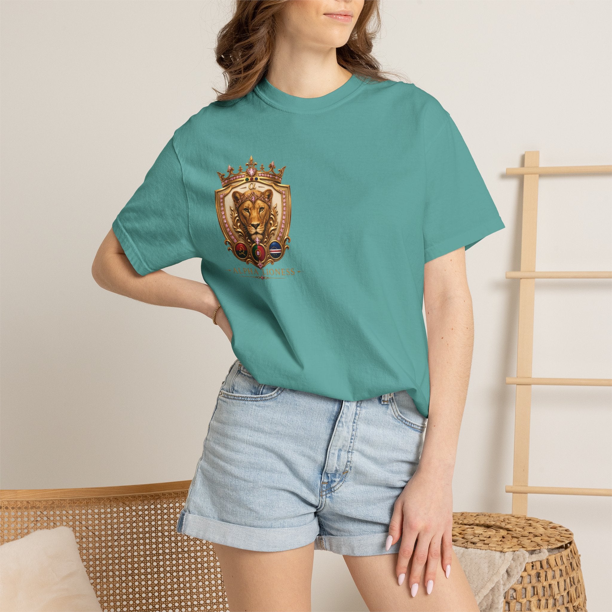 Lioness  T-shirt