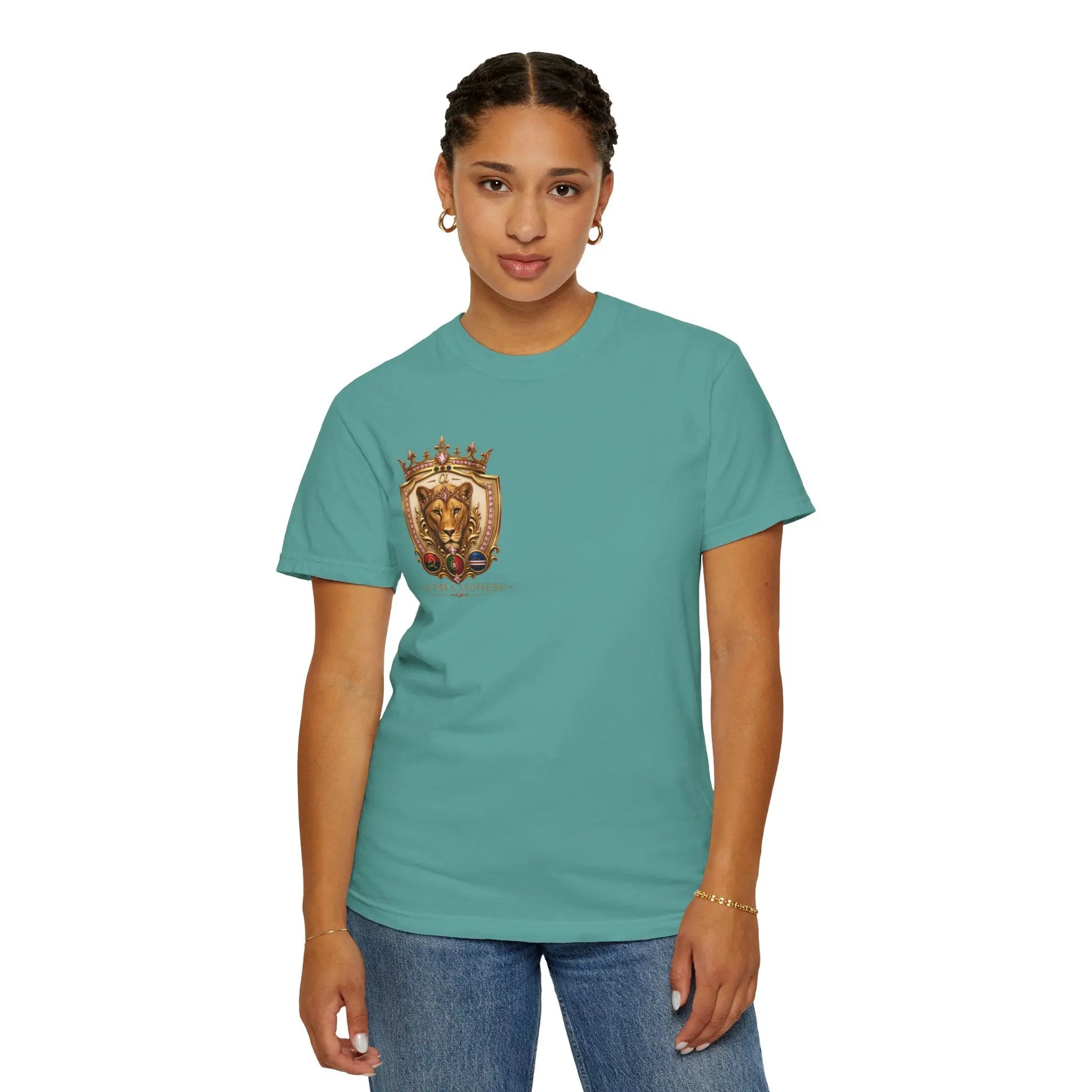 Lioness  T-shirt Printify